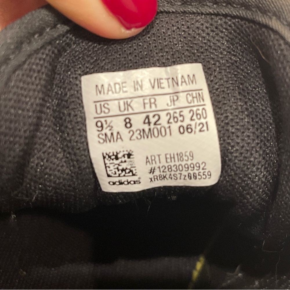 Adidas Retrorun Womens Sneakers Black White Retro Running Shoes EH1859 Size 9.5 - Picture 14 of 15